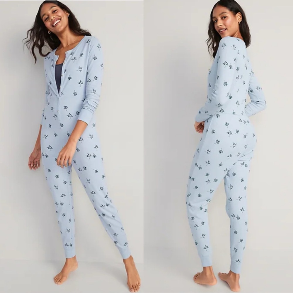 Old Navy Blue Pattern Onesis - Picture 4 of 12